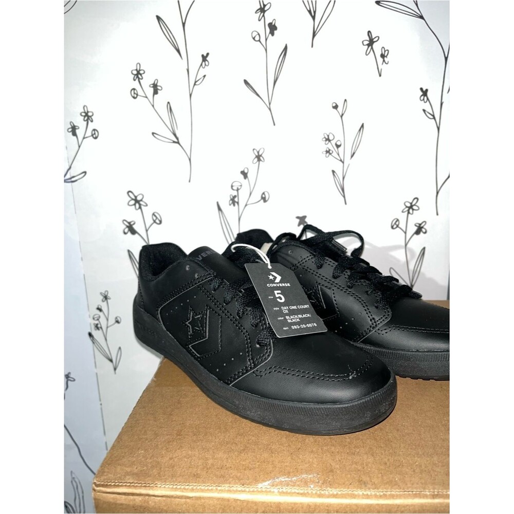Converse Day One Court OX Sneakers Black Kids 5 / Men’s 5 / Women’s 6.5 NWT